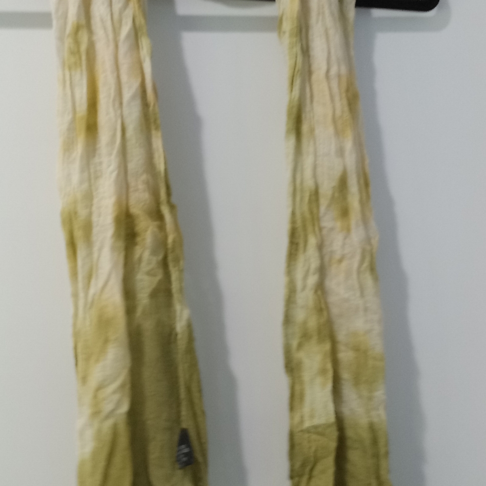 Green and white scarf